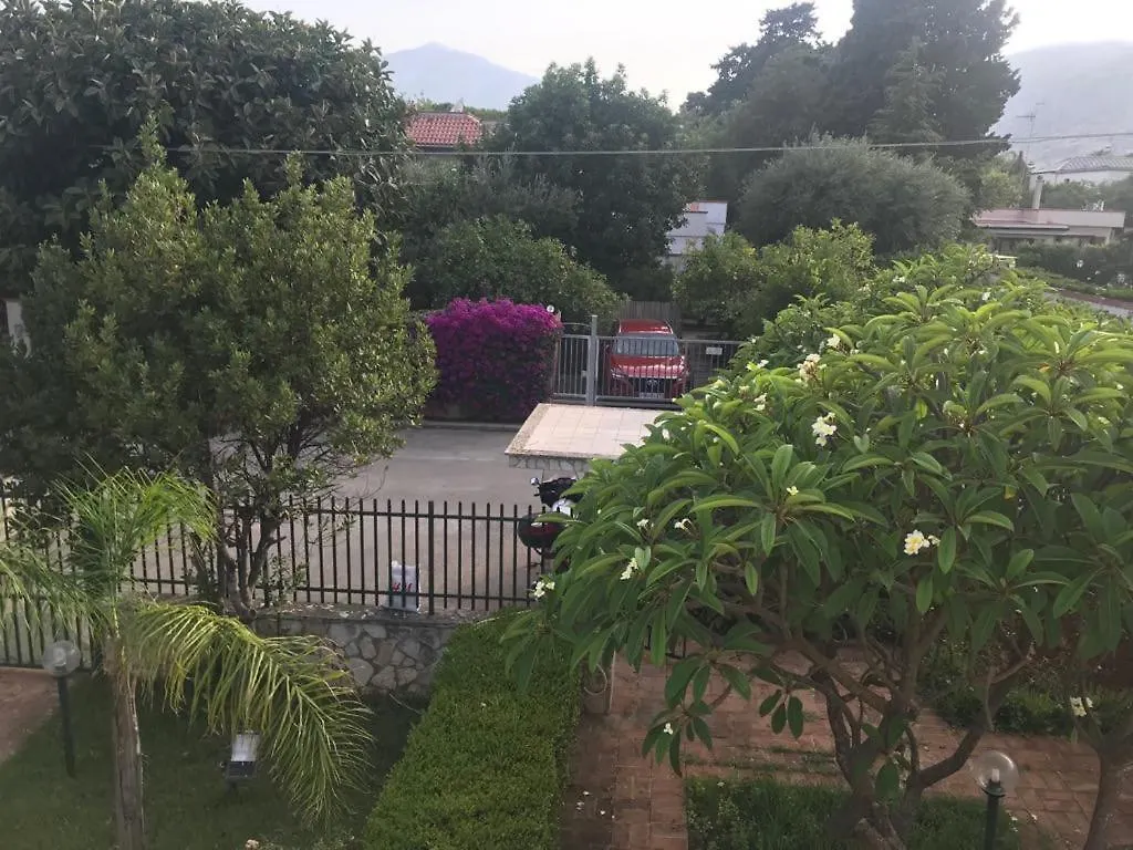 Apartment Villa Globo Mondello Palermo